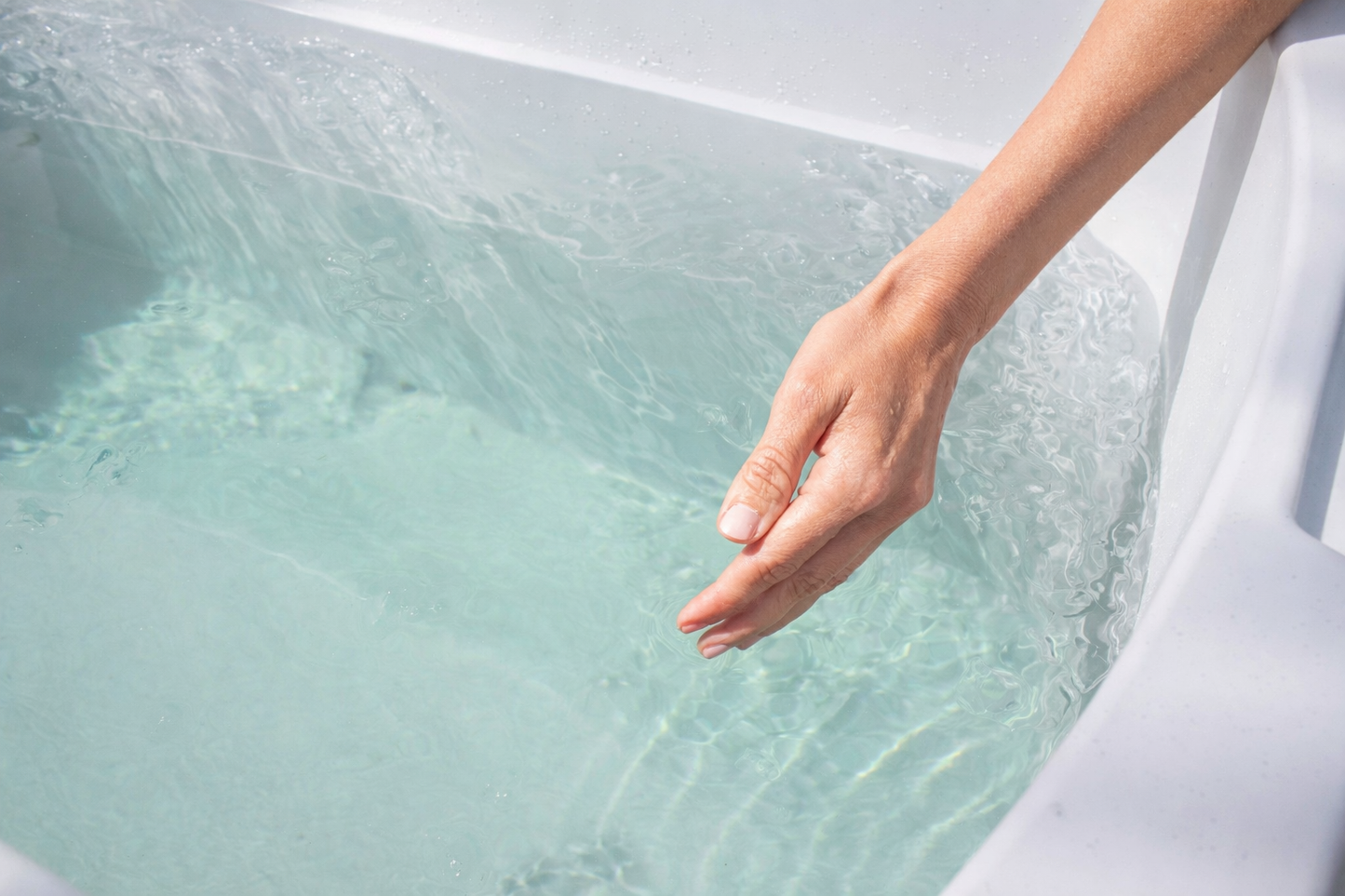 Frozin 400 Cold Plunge Tub | 100-Gallon Insulated Ice Bath | Chiller-Ready